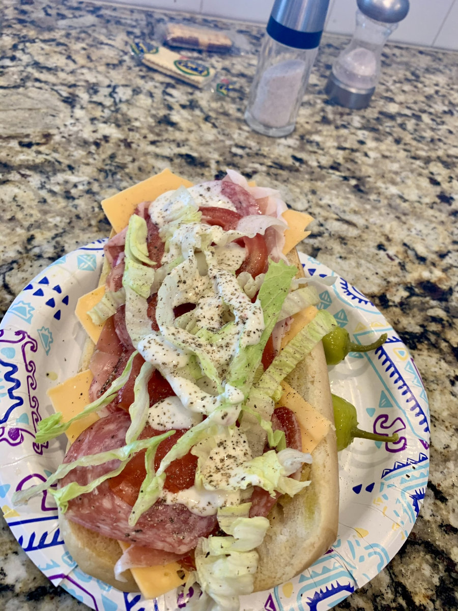 Sandwich Sottomarino - Italian Cold Cut Submarine Sandwich